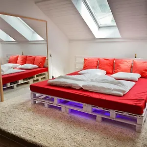 https://lol-boutique-hostel-city-center.inbudapesthotels.com